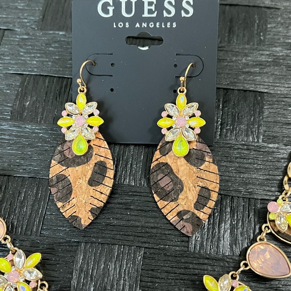 Guess Jewelry Set - Picture 5 of 9